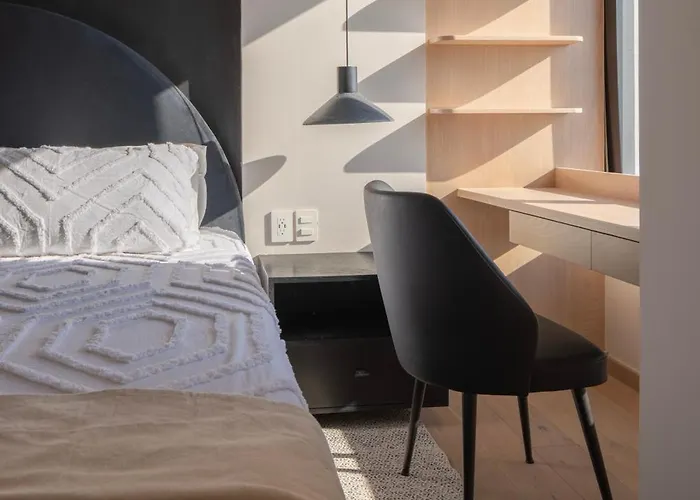 Apartment Elegant With Air Conditioning, Pool, Sauna, & Fitness Center In Polanco